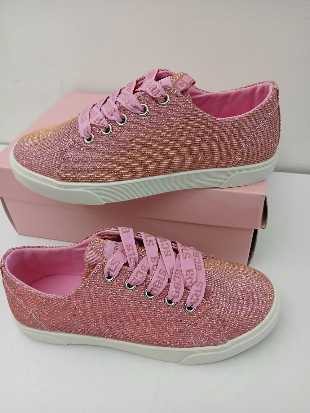 Pink Glitter Low-Top Sneakers for Girs Size 4M $30